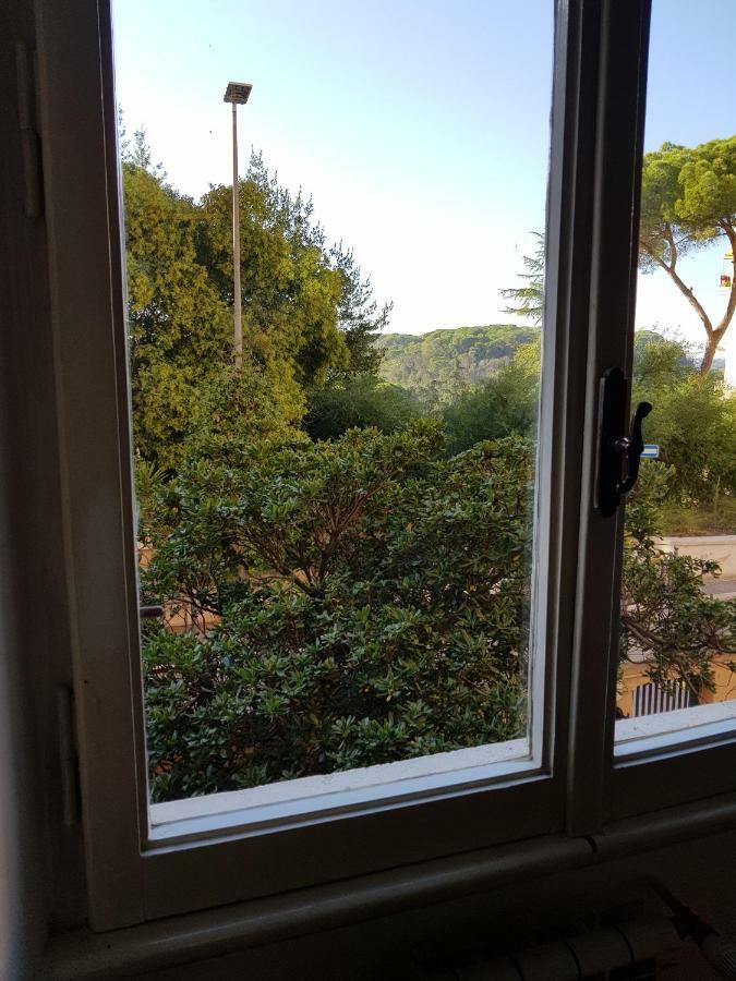Appartamento Luminoso Con Vista Su Villa Ada โรม ภายนอก รูปภาพ